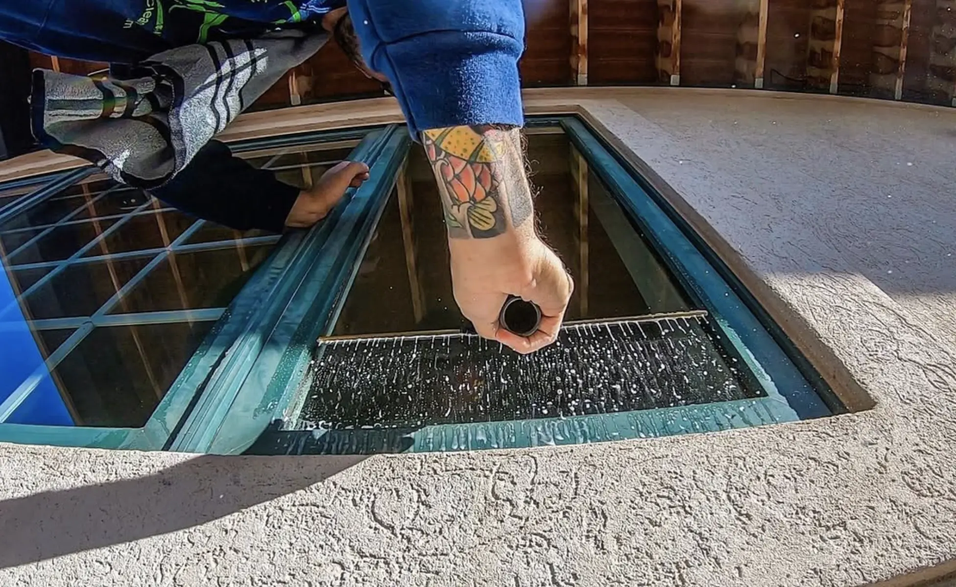 Detailed window cleaning